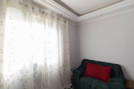 Sala de casa para alugar com 2 quartos, 65m² em Jardim das Oliveiras, São Paulo