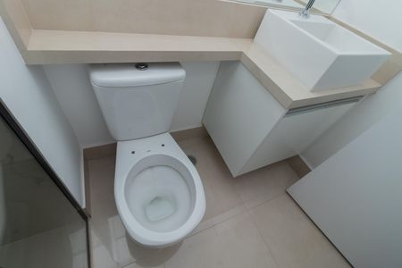 Apartamento para alugar com 62m², 2 quartos e 1 vaga Apartamento para alugar com 62m², 2 quartos e 1 vagaBanheiro