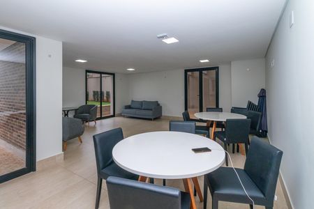 Apartamento para alugar com 62m², 2 quartos e 1 vaga Apartamento para alugar com 62m², 2 quartos e 1 vagaÁrea comum - Salão de Festas