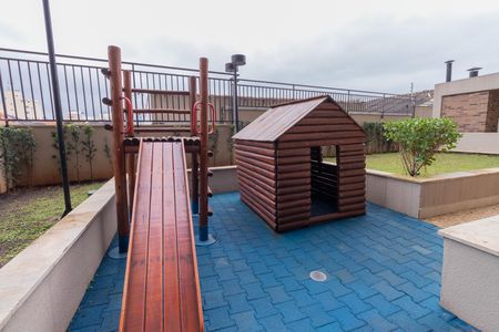 Apartamento para alugar com 62m², 2 quartos e 1 vaga Apartamento para alugar com 62m², 2 quartos e 1 vagaÁrea comum - Playground
