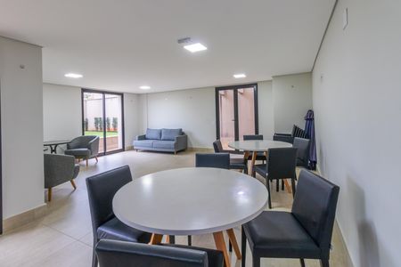 Apartamento para alugar com 62m², 2 quartos e 1 vaga Apartamento para alugar com 62m², 2 quartos e 1 vagaÁrea comum - Salão de Festas