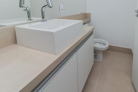 Apartamento para alugar com 62m², 2 quartos e 1 vaga Apartamento para alugar com 62m², 2 quartos e 1 vagaBanheiro da Suíte