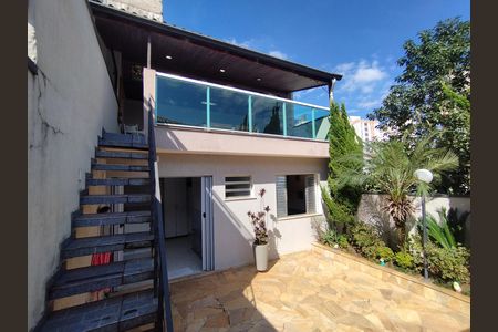 Quintal  de casa à venda com 3 quartos, 235m² em Bosque da Saúde, São Paulo