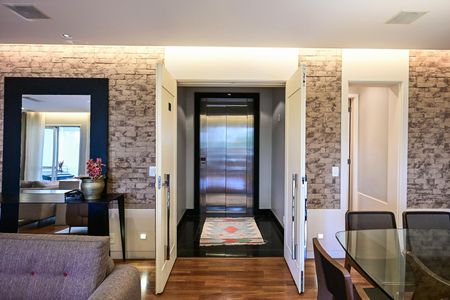 Apartamento para alugar com 163m², 3 quartos e 3 vagasHall Privativo