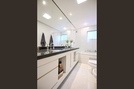 Apartamento para alugar com 163m², 3 quartos e 3 vagasBanheiro da Suíte  3