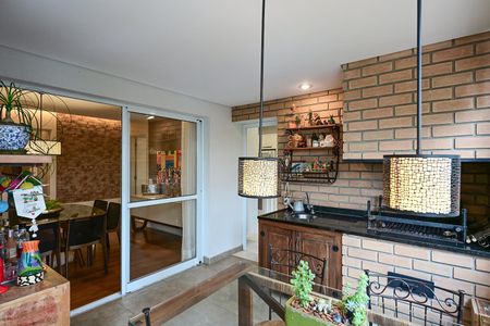 Apartamento para alugar com 163m², 3 quartos e 3 vagasVaranda