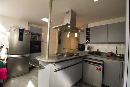 Apartamento para alugar com 114m², 3 quartos e 1 vaga Apartamento para alugar com 114m², 3 quartos e 1 vagaCozinha