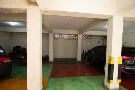 Apartamento para alugar com 114m², 3 quartos e 1 vaga Apartamento para alugar com 114m², 3 quartos e 1 vagaÁrea Comum - Garagem rotativa