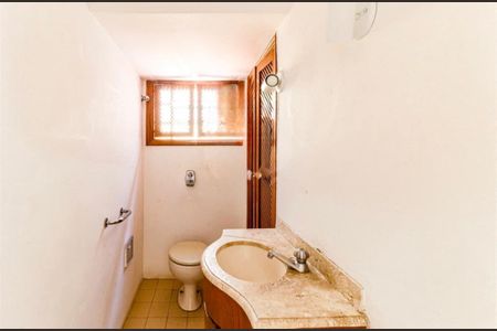 Casa à venda com 350m², 4 quartos e 4 vagasIMG_2378 - andrea teixeira chicharo.jpeg
