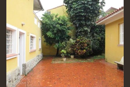 Casa à venda com 350m², 4 quartos e 4 vagasIMG_2399 - andrea teixeira chicharo.jpeg