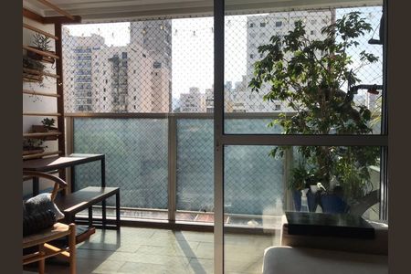 Apartamento à venda com 107m², 2 quartos e 2 vagas