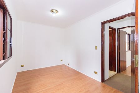 Casa para alugar com 89m², 2 quartos e 2 vagas Casa para alugar com 89m², 2 quartos e 2 vagasQuarto 1