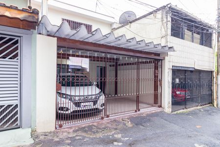 Casa para alugar com 89m², 2 quartos e 2 vagas Casa para alugar com 89m², 2 quartos e 2 vagasFachada