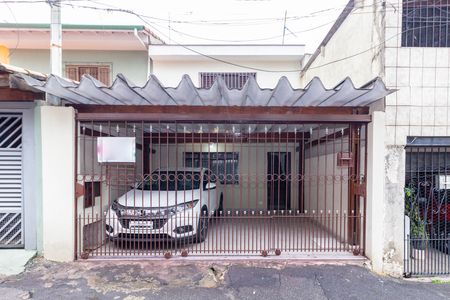 Casa para alugar com 89m², 2 quartos e 2 vagas Casa para alugar com 89m², 2 quartos e 2 vagasFachada