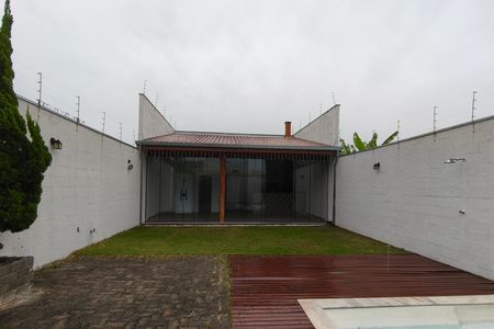 Casa à venda com 200m², 1 quarto e 4 vagasQuintal
