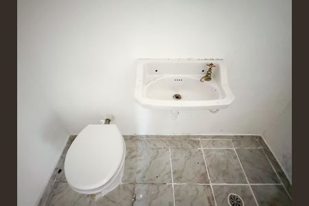 Banheiro de apartamento para alugar com 2 quartos, 300m² em Santana, São Paulo