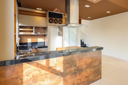 Casa de condomínio para alugar com 208m², 4 quartos e sem vagaCozinha