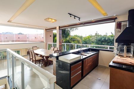 Casa de condomínio para alugar com 208m², 4 quartos e sem vagaArea gourmet