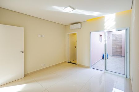Casa de condomínio para alugar com 208m², 4 quartos e sem vagaSuite 2
