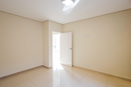 Casa de condomínio para alugar com 208m², 4 quartos e sem vagaSuite 2