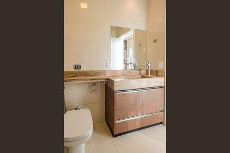 Casa de condomínio para alugar com 208m², 4 quartos e sem vagaBanheiro da Suíte 1