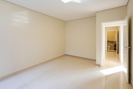 Casa de condomínio para alugar com 208m², 4 quartos e sem vagaSuite 2