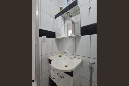 Apartamento para alugar com 42m², 3 quartos e sem vaga Apartamento para alugar com 42m², 3 quartos e sem vagaBanheiro