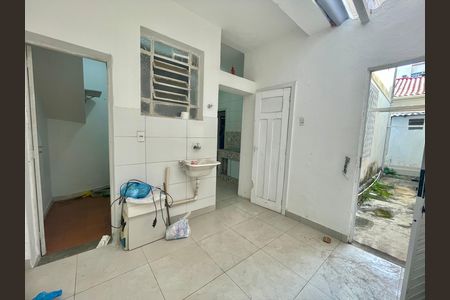 Apartamento para alugar com 130m², 3 quartos e sem vaga