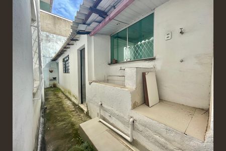 Apartamento para alugar com 130m², 3 quartos e sem vaga