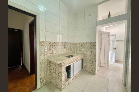 Apartamento para alugar com 130m², 3 quartos e sem vaga
