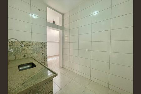 Apartamento para alugar com 130m², 3 quartos e sem vaga