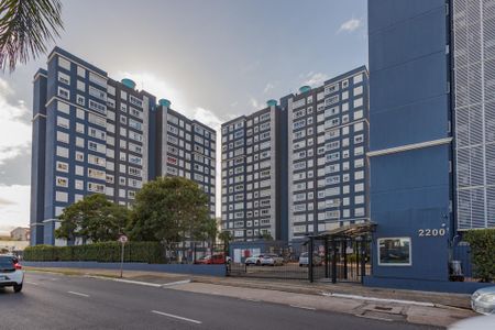 Apartamento para alugar com 49m², 2 quartos e 1 vaga Apartamento para alugar com 49m², 2 quartos e 1 vagaFachada