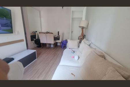 Apartamento à venda com 50m², 2 quartos e 1 vaga Apartamento à venda com 50m², 2 quartos e 1 vagaSala