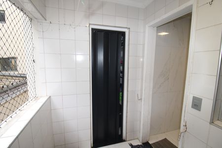 Apartamento para alugar com 64m², 2 quartos e 1 vagaÁrea de Serviço