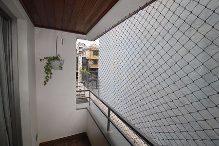 Apartamento para alugar com 64m², 2 quartos e 1 vagaSala - Varanda