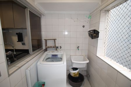 Apartamento para alugar com 64m², 2 quartos e 1 vagaÁrea de Serviço