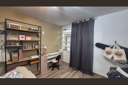 Sala de casa à venda com 2 quartos, 226m² em Vila Scarpelli, Santo André