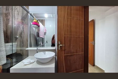 Casa à venda com 325m², 2 quartos e 4 vagas Casa à venda com 325m², 2 quartos e 4 vagasBanheiro da suíte