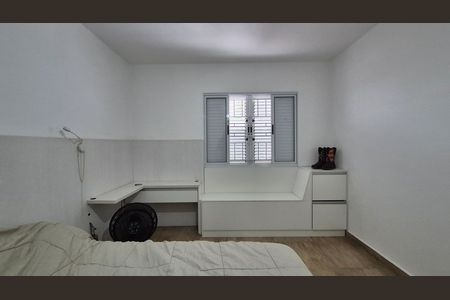 Casa à venda com 325m², 2 quartos e 4 vagas Casa à venda com 325m², 2 quartos e 4 vagasSuíte 2