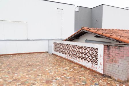 Casa à venda com 239m², 3 quartos e 1 vaga