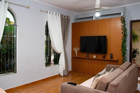 Casa à venda com 3 quartos, 239m² em Vila Clarice, Santo André