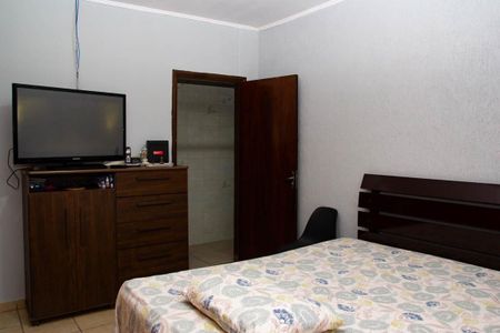 Casa à venda com 239m², 3 quartos e 1 vaga