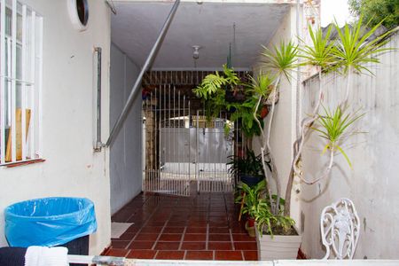 Casa à venda com 239m², 3 quartos e 1 vaga