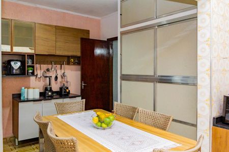 Casa à venda com 239m², 3 quartos e 1 vaga