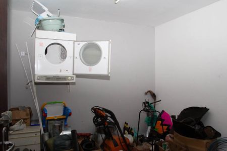 Casa à venda com 239m², 3 quartos e 1 vaga