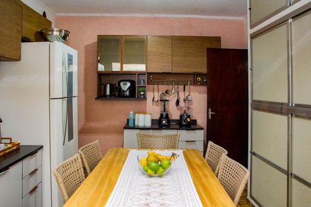 Casa à venda com 239m², 3 quartos e 1 vaga