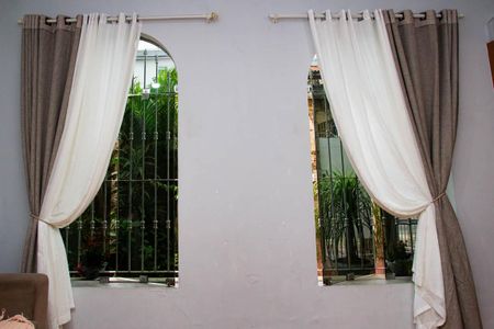 Casa à venda com 239m², 3 quartos e 1 vaga