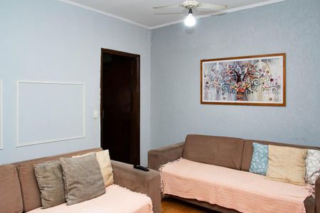 Casa à venda com 239m², 3 quartos e 1 vaga
