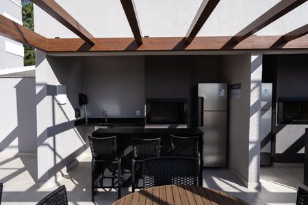 Apartamento para alugar com 62m², 2 quartos e sem vagaÁrea comum - Churrasqueira