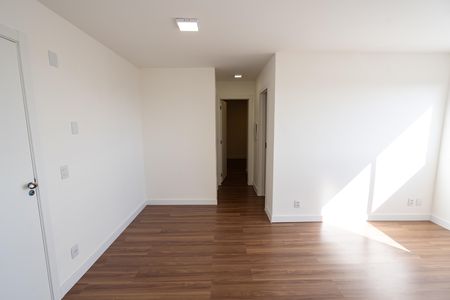 Sala de apartamento para alugar com 2 quartos, 62m² em Jardim Sabará, Porto Alegre